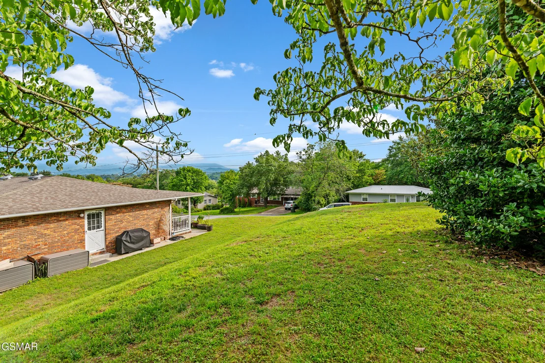 Photo of 1103 Mayors Drive