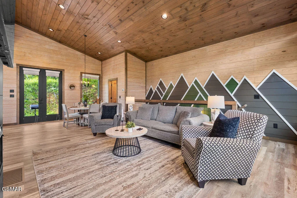 Photo of 1514 Mountain Drive