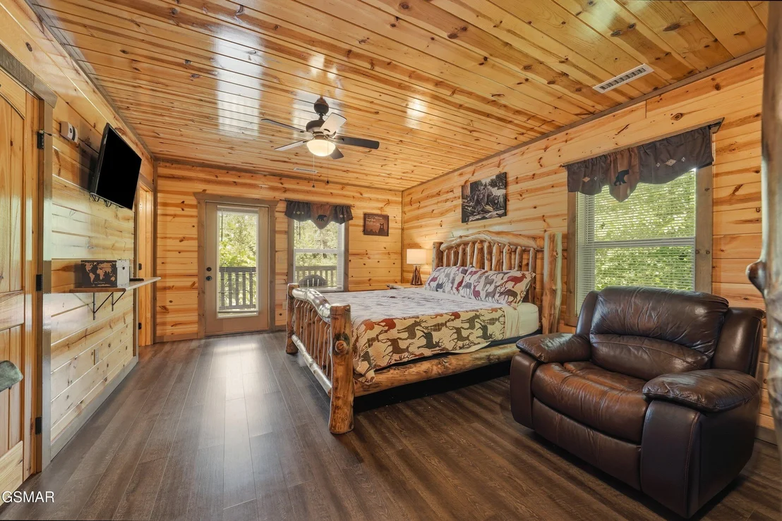 Photo of 452 Alpine Mountain Way