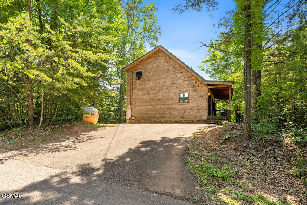 Photo of 4225 Dollys Drive