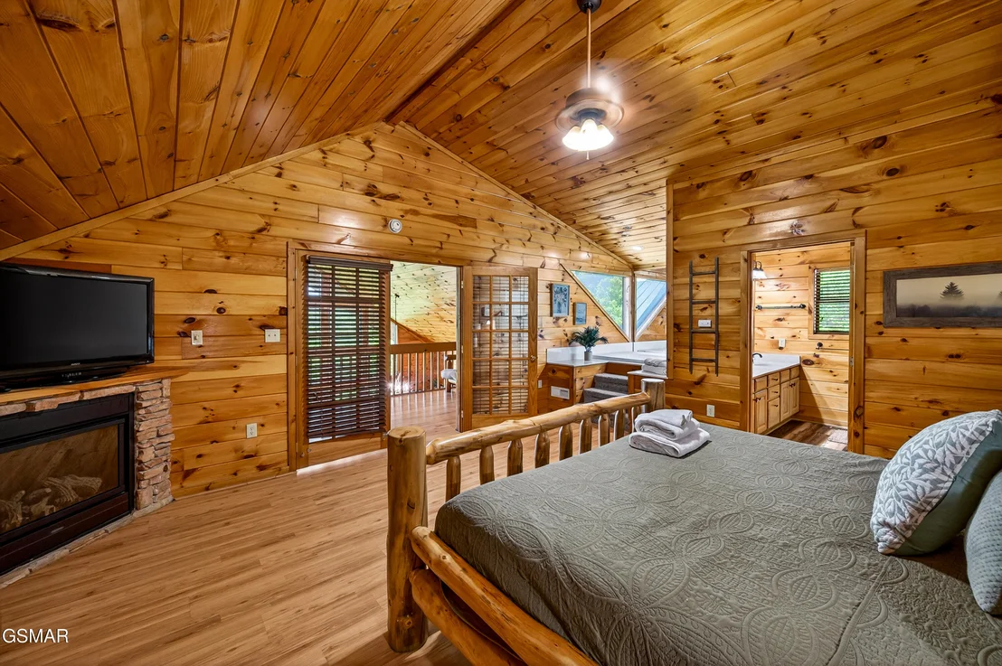 Photo of 2428 Breezy Road