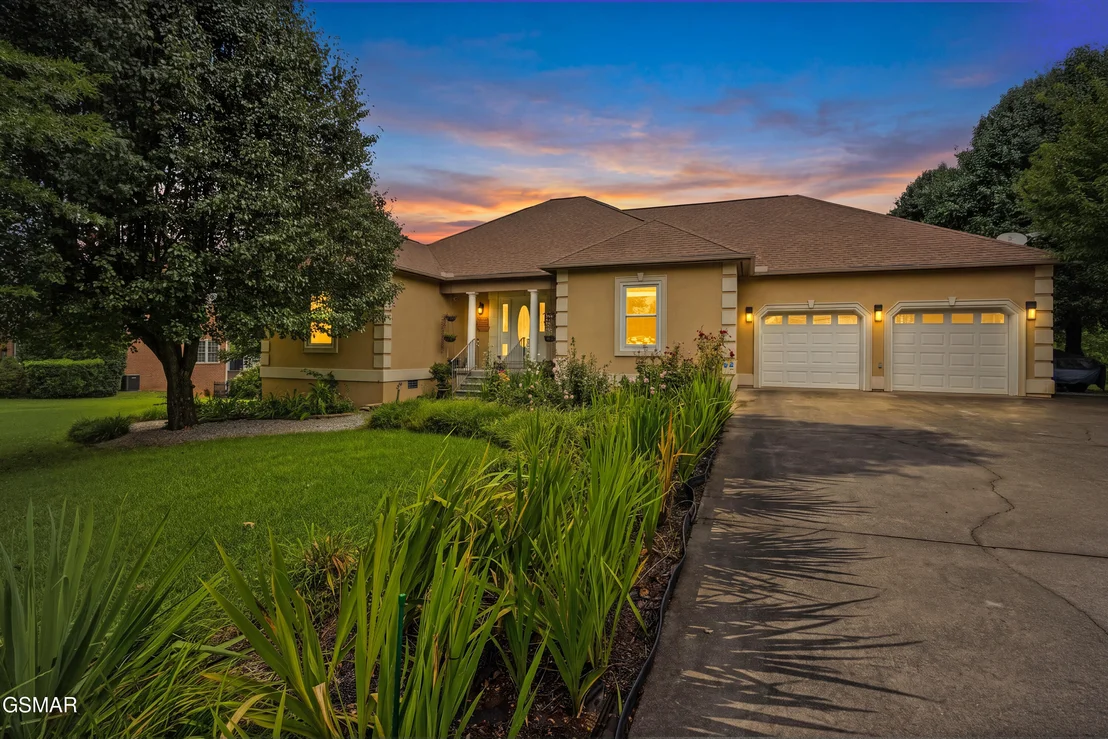 Photo of 2070 James Road