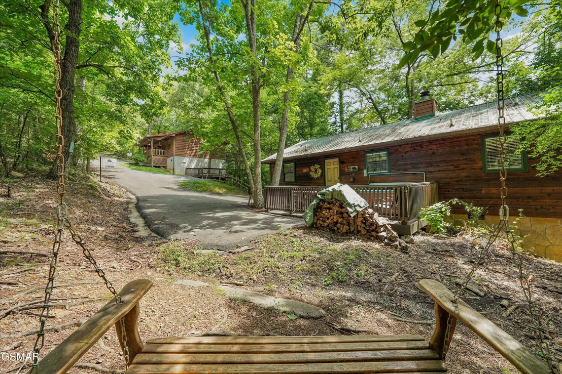 Photo of 615 Iron Mountain Road