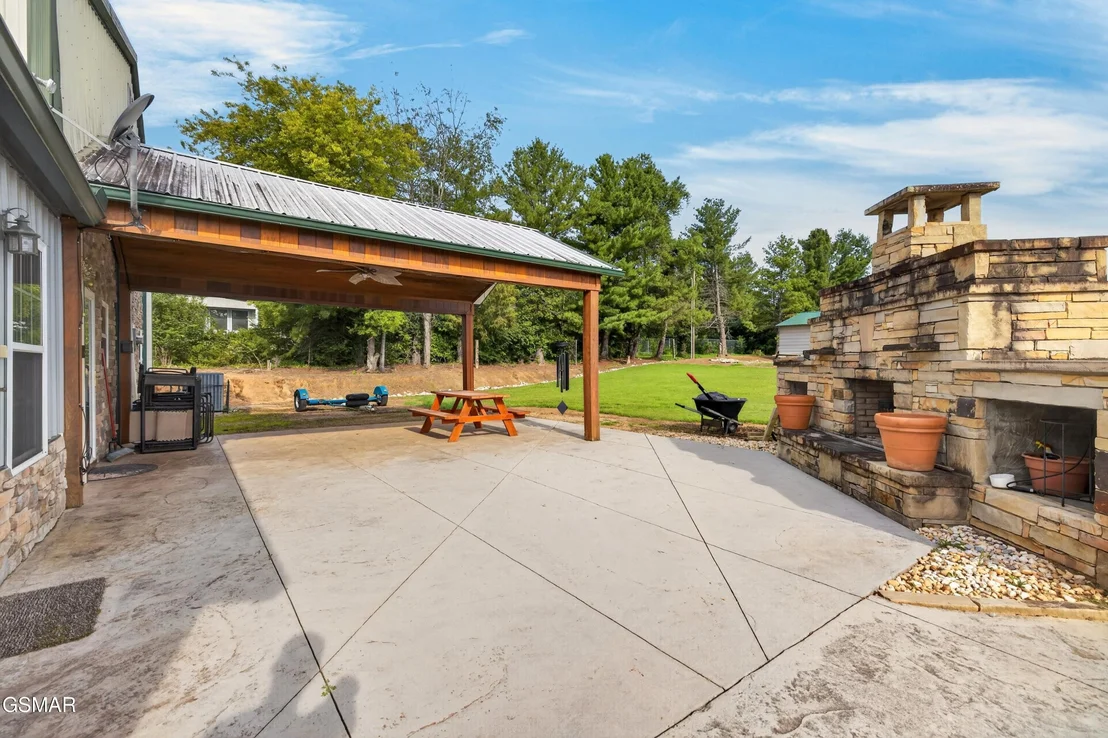 Photo of 428 Shrader Road