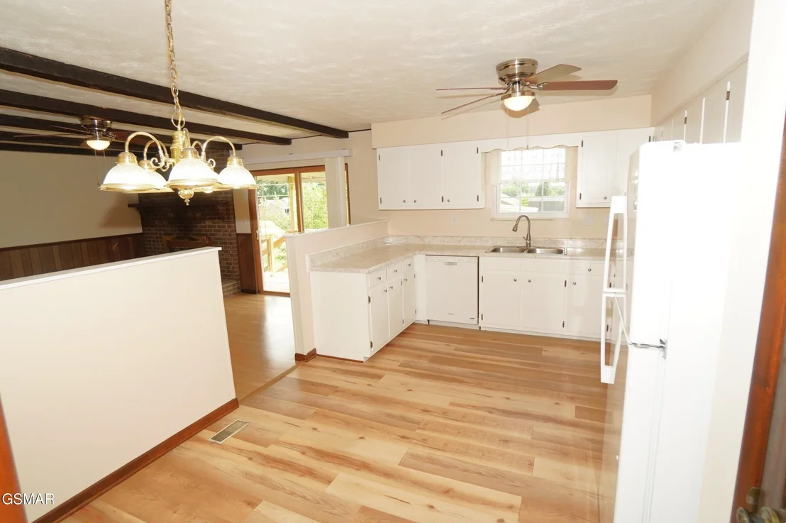 Photo of 633 Shaver Drive