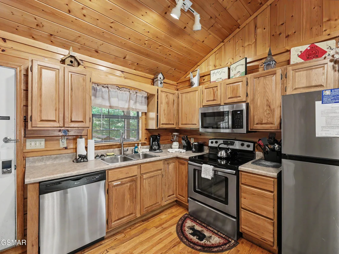 Photo of 1609 Pinewood Way