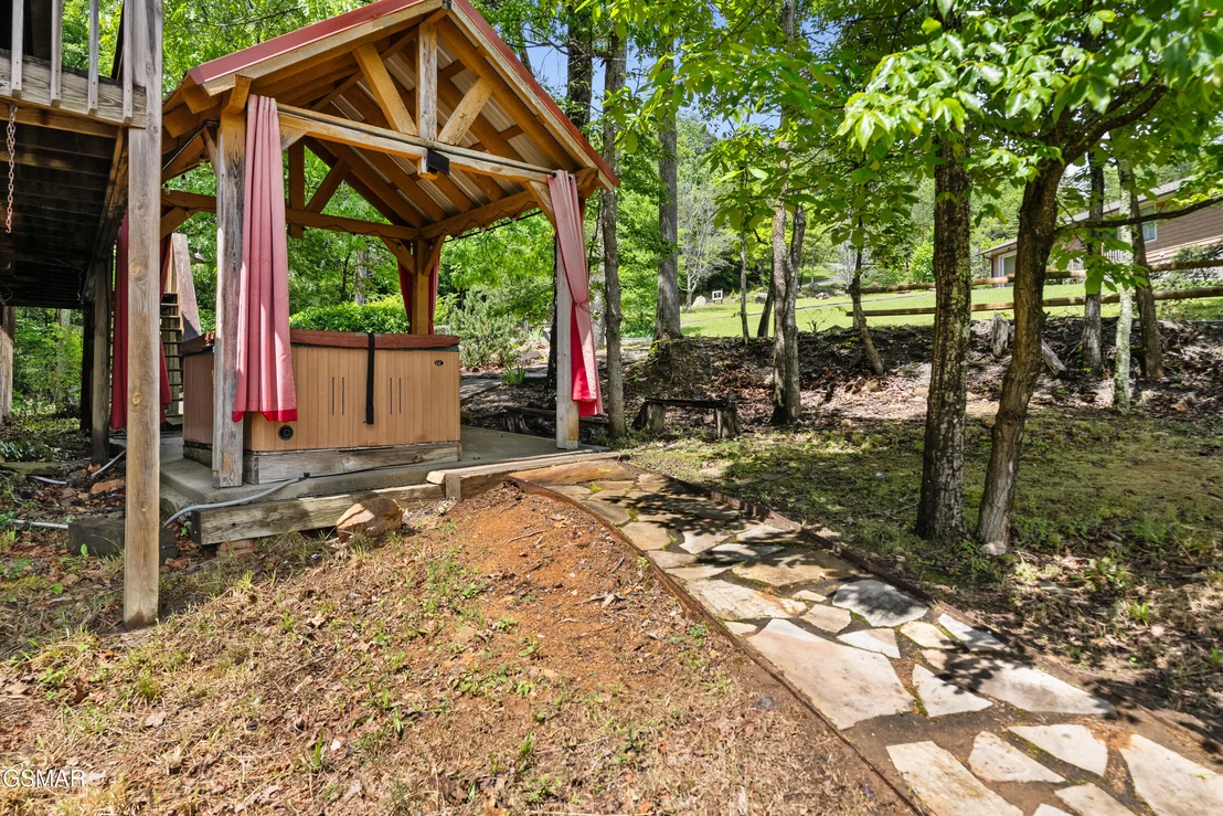 Photo of 2295 Bluff Mountain Road