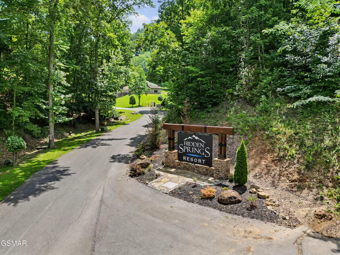 Photo of 1609 Pinewood Way