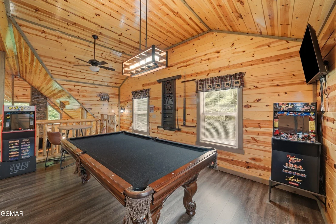Photo of 452 Alpine Mountain Way