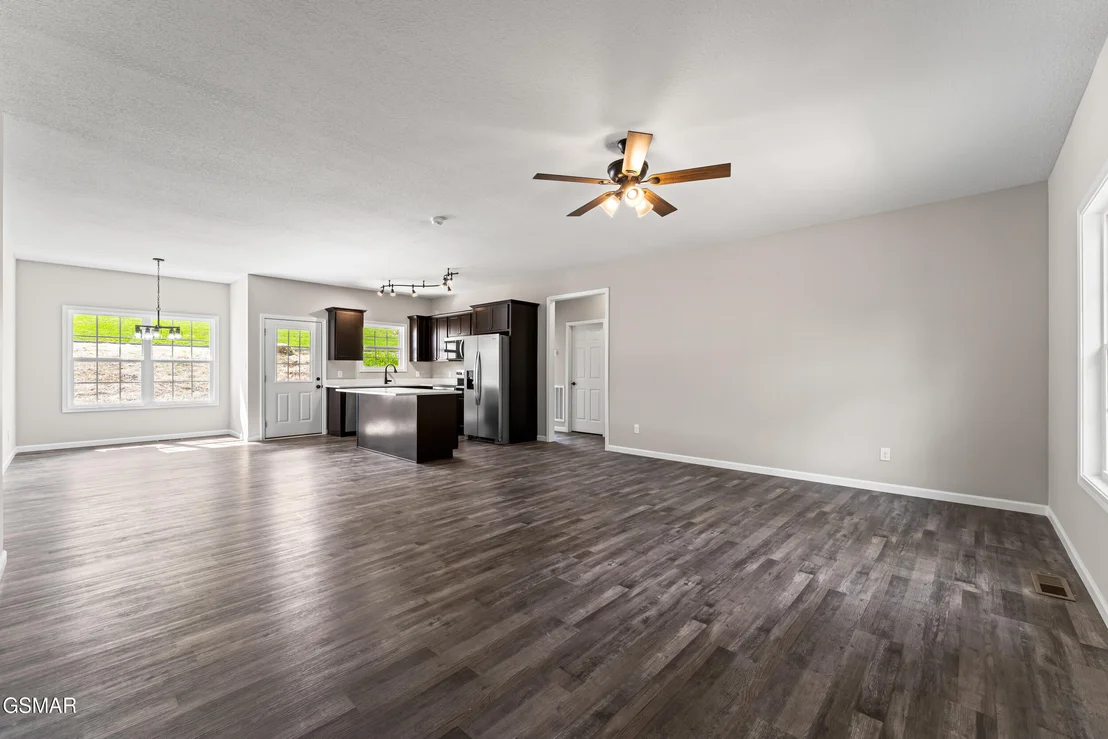 Photo of 2102 Kings View Loop