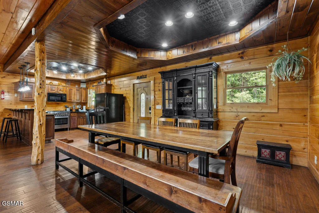 Photo of 326 Alpine Mountain Way
