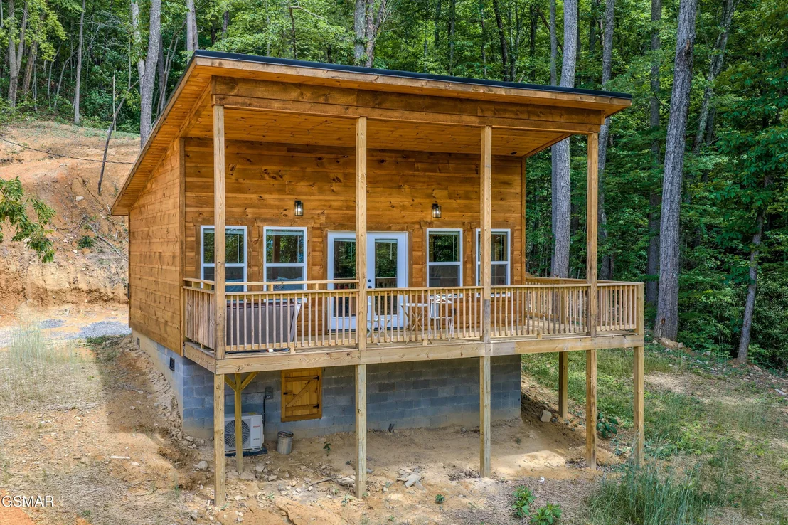 Photo of 2122&2128 Bluff Mountain Road
