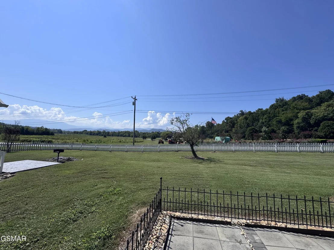 Photo of 424 Country Path Way