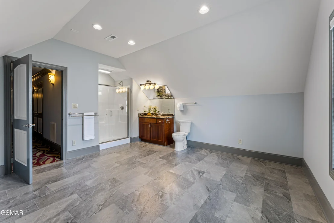 Photo of 2399 McCleary Road