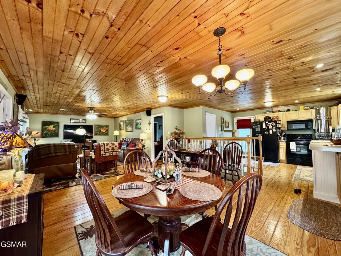 Photo of 401 Mountain Thrush Drive