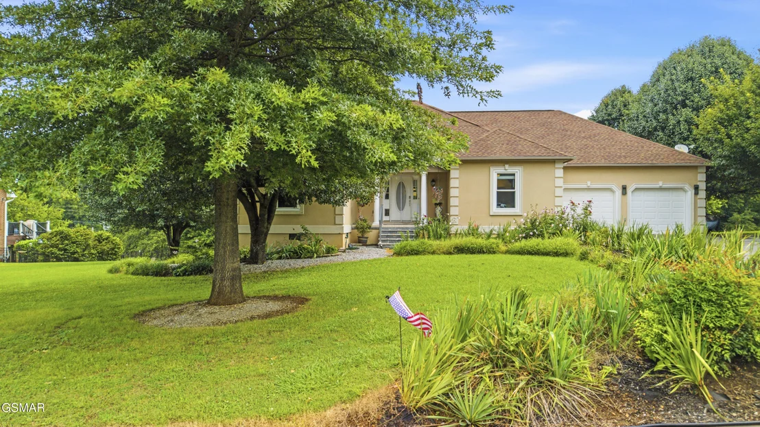 Photo of 2070 James Road
