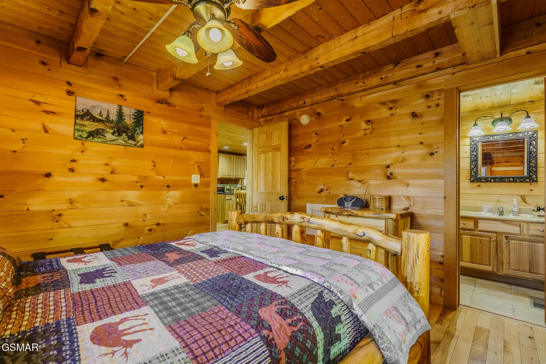 Photo of 1554 Bear Valley Road