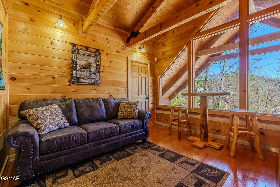 Photo of 1554 Bear Valley Road