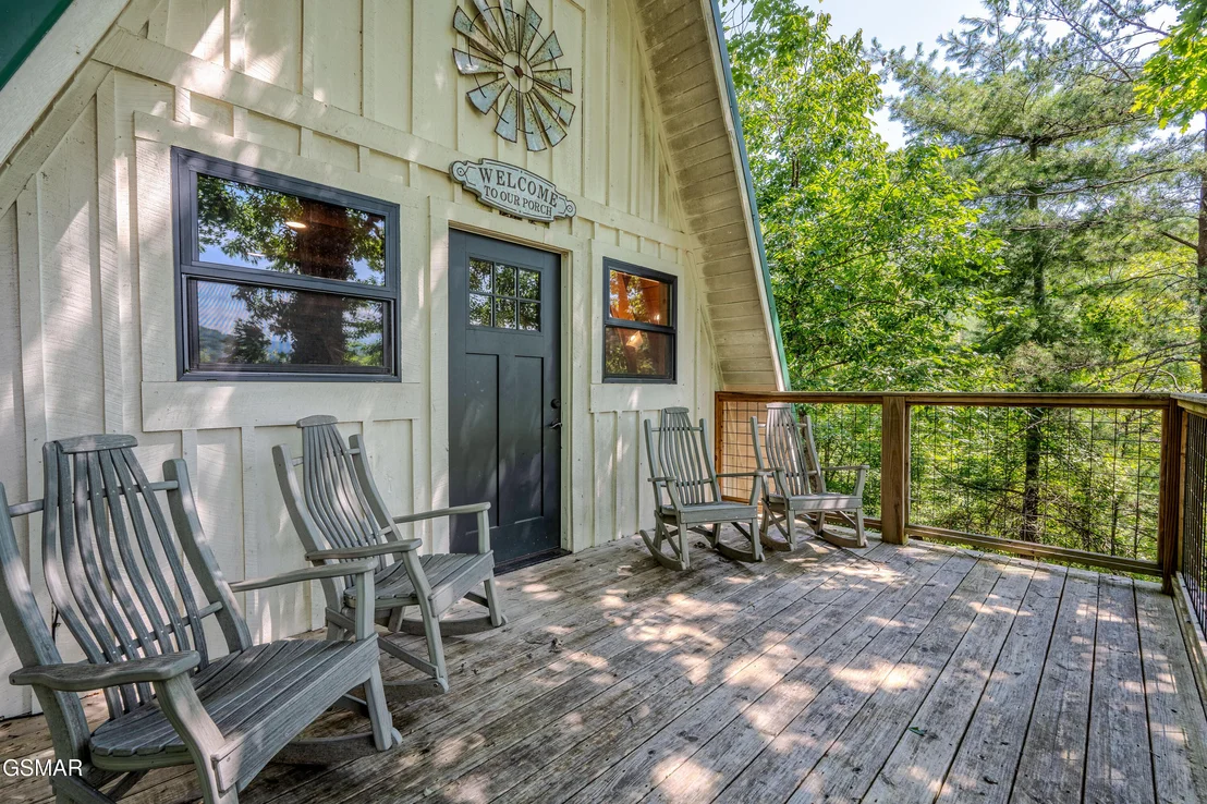Photo of 1146 Pine Mountain Road