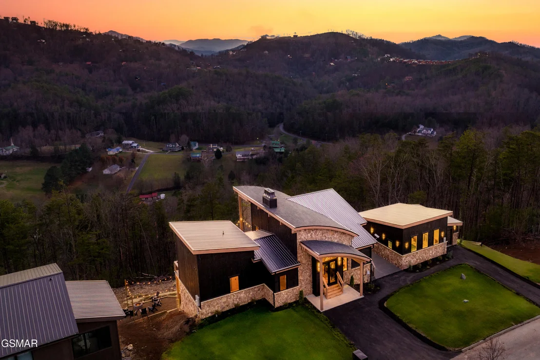 Photo of 2665 Cloud View Drive