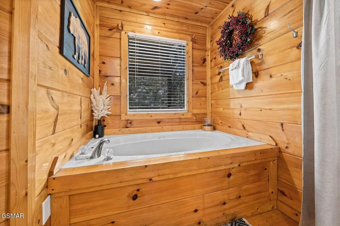Photo of 2251 Red Bud Road