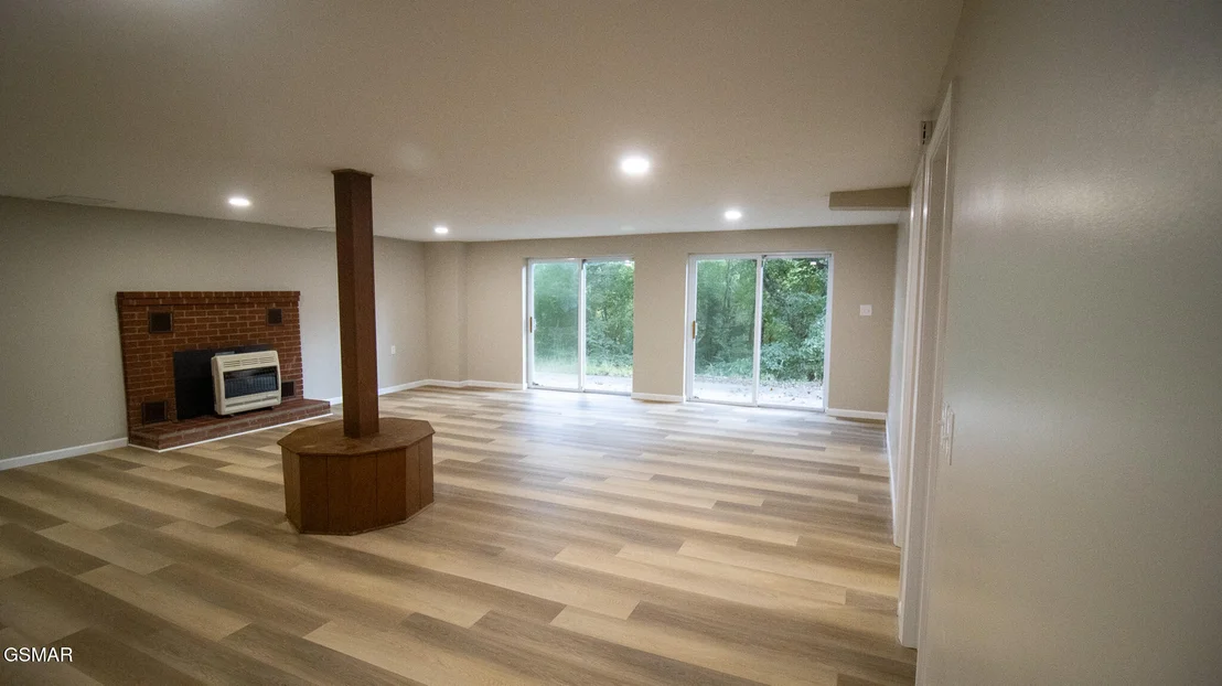 Photo of 1072 Sunset Circle