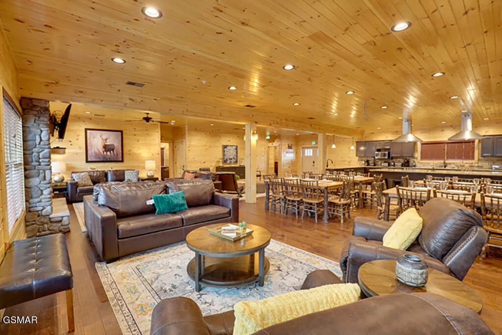 Photo of 3215 Mayes Loop Road