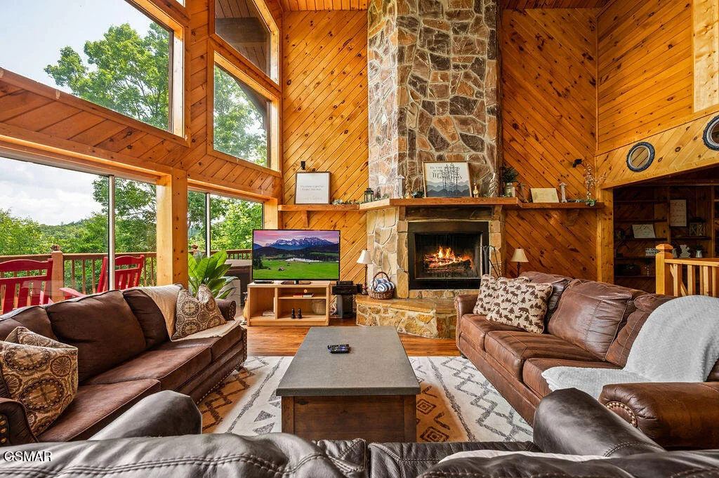 Photo of 2420 Sunset Road