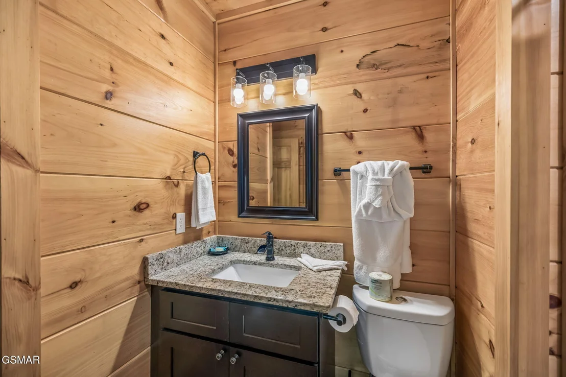 Photo of 1615 Bear Valley Road