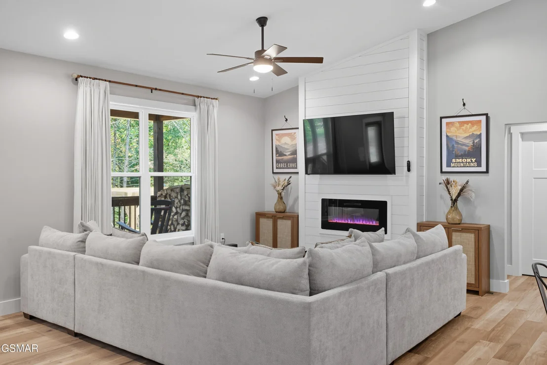Photo of 1077 Sencebaugh Drive
