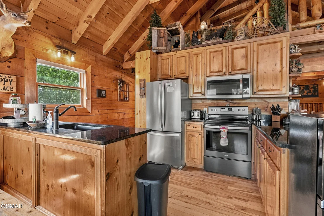 Photo of 1713 Bear View Road
