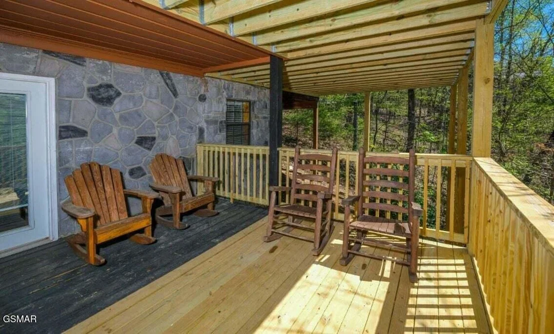 Photo of 623 Iron Mountain Road