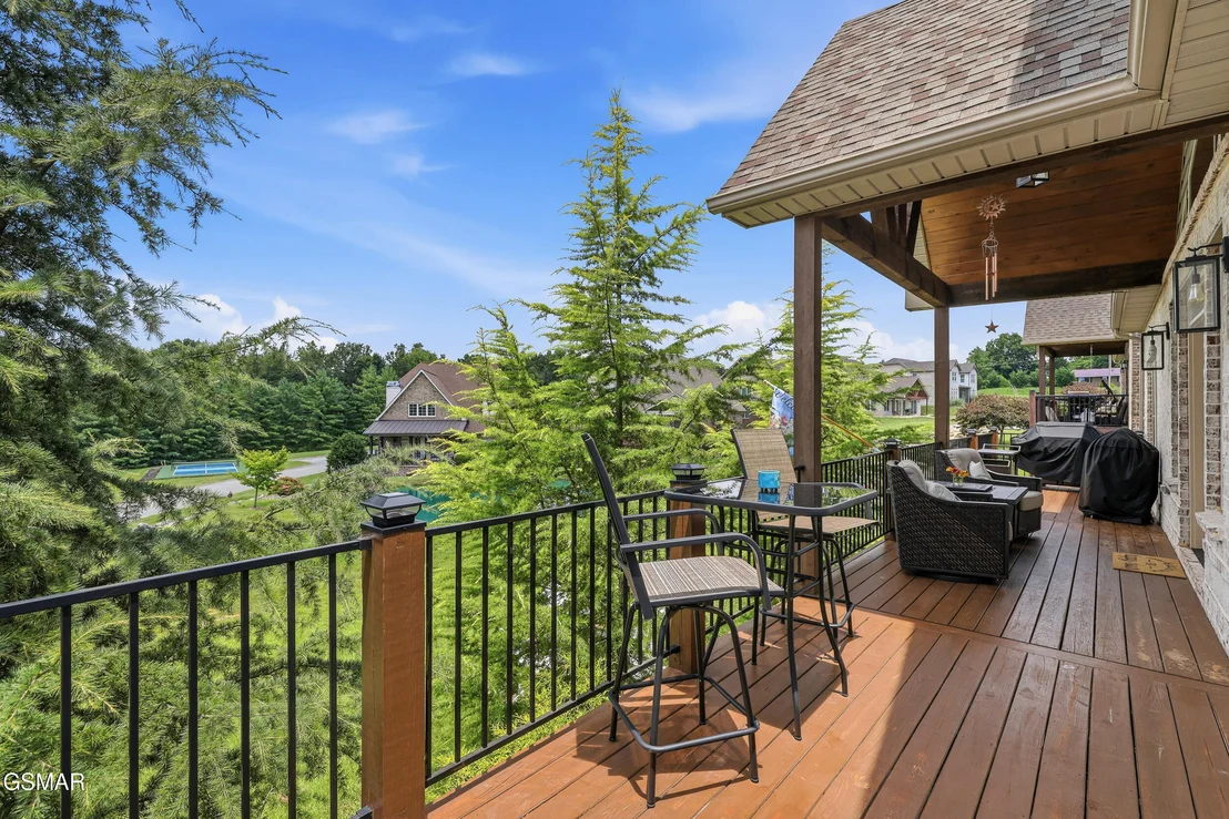 Photo of 705 Waters Edge