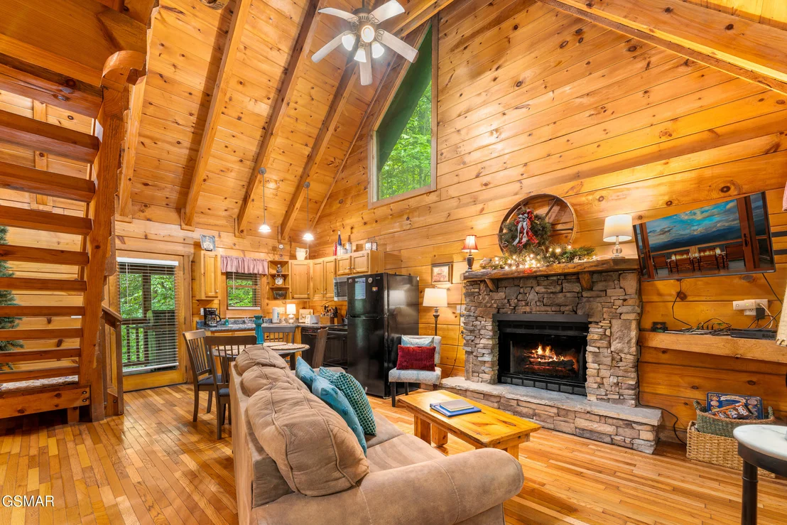 Photo of 1823 Laurel Valley Way