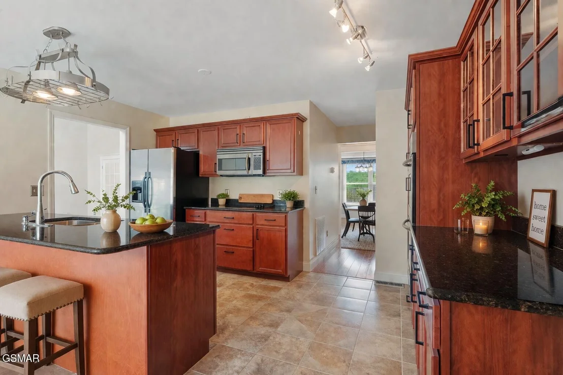 Photo of 1201 Briar Lea