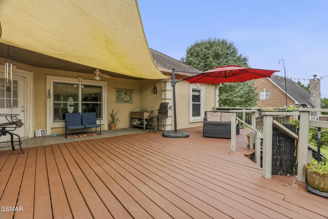 Photo of 2070 James Road
