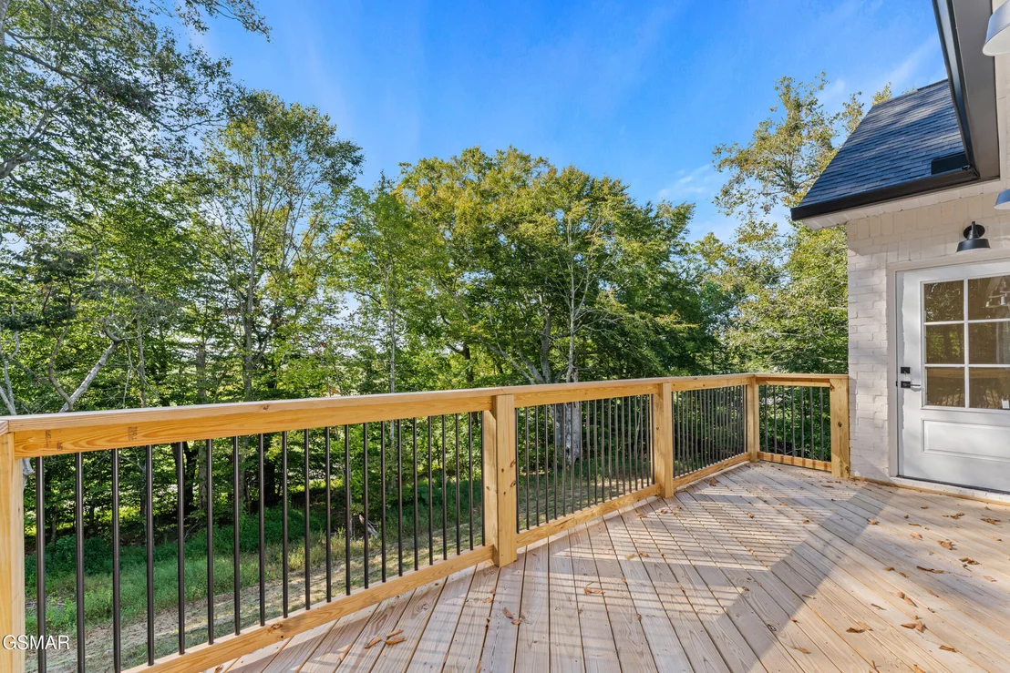 Photo of 1430 Beechtop Lane