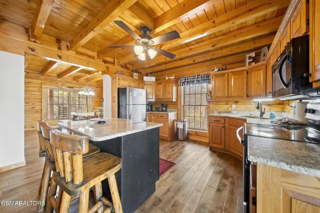 Photo of 2023 Piney Overlook Lane