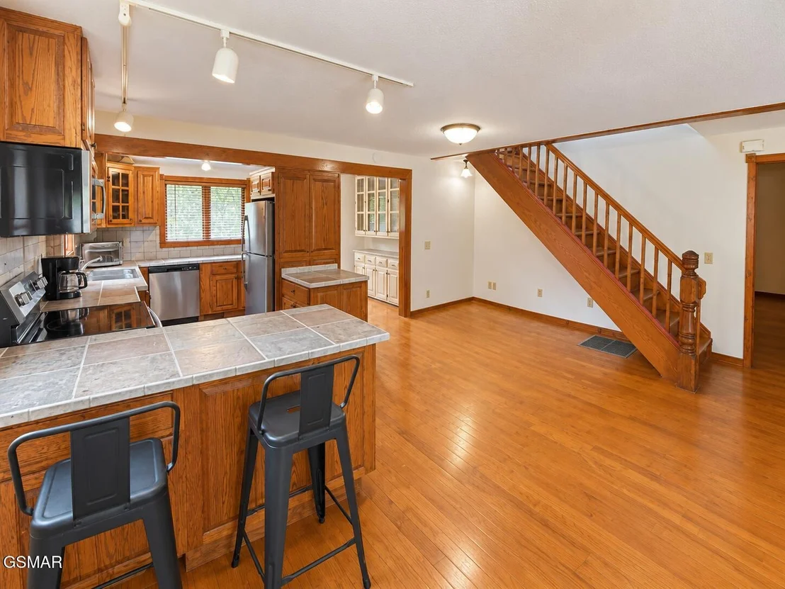 Photo of 1839 Jayell Road
