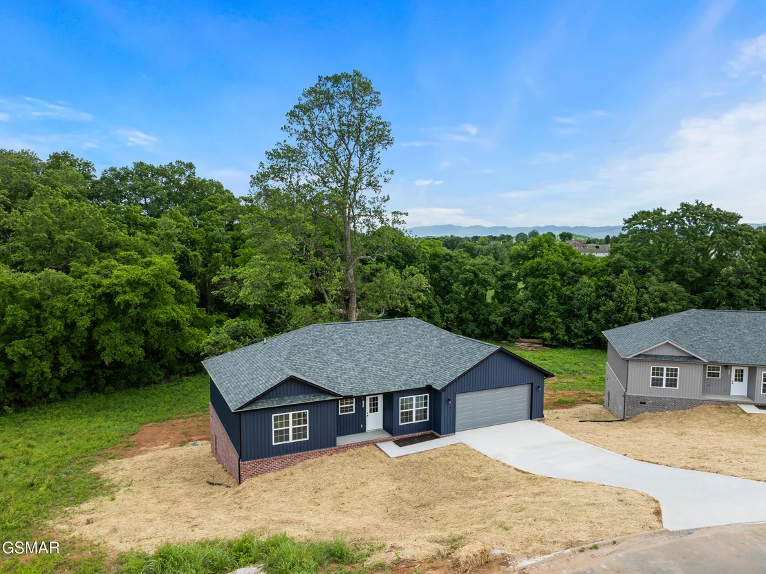 Photo of 2102 Kings View Loop
