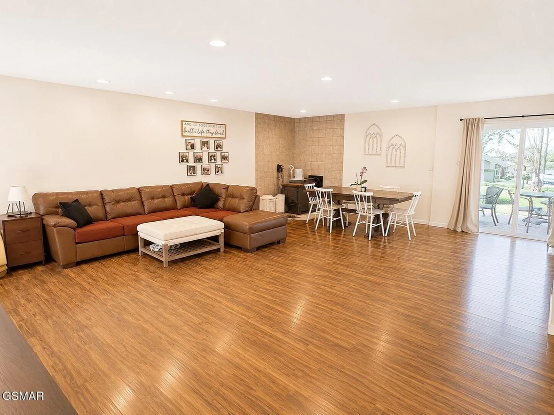 Photo of 571 Patterson Road