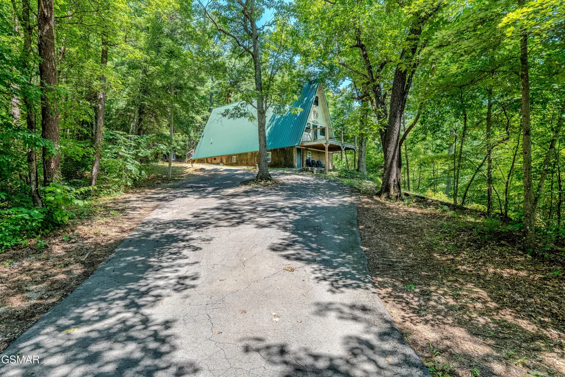 Photo of 1146 Pine Mountain Road