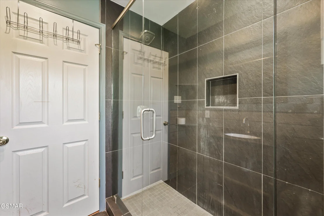 Photo of 1356 Bluegrass Road