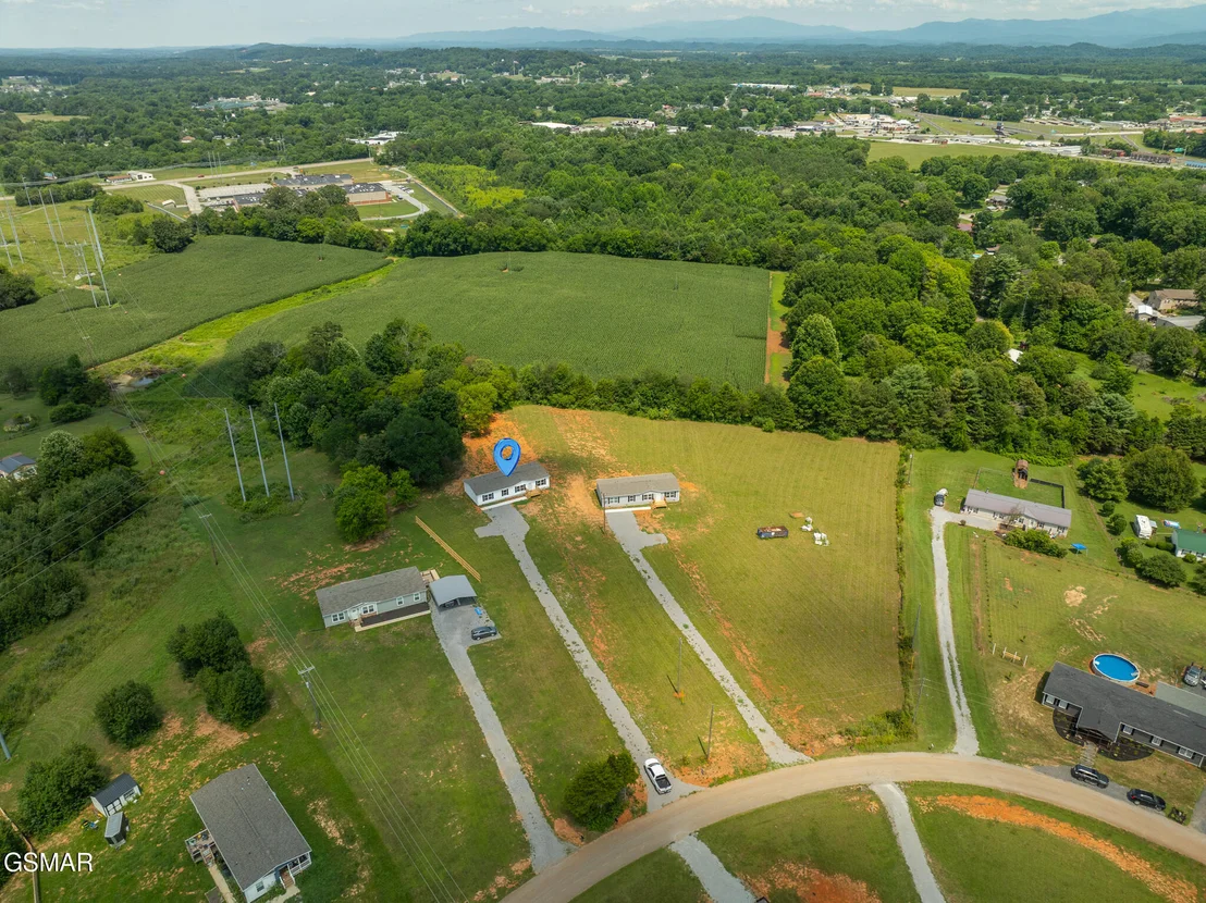 Photo of 147 Hill Loop Rd