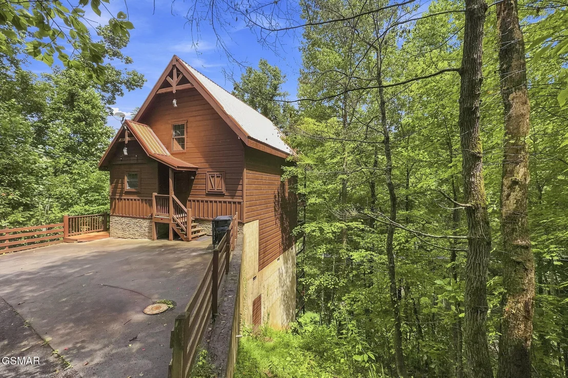 Photo of 2416 Balsam Circle