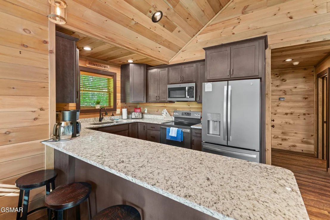Photo of 2624 Overholt Trail