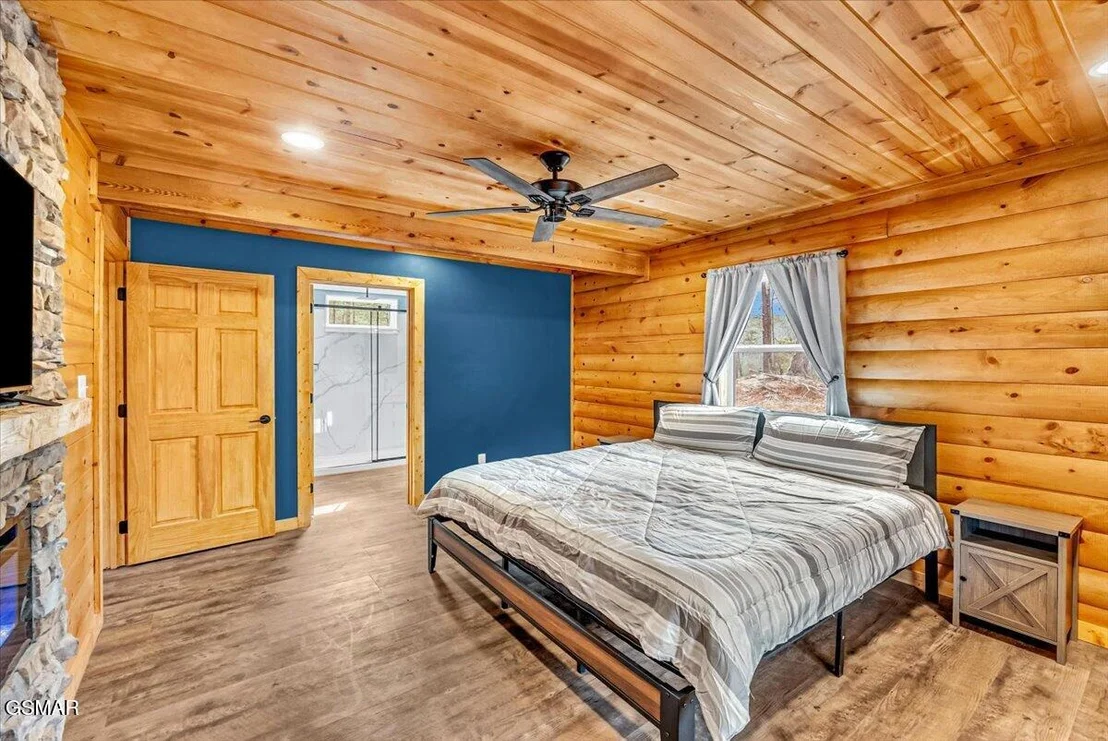 Photo of 2321 Willow Lane