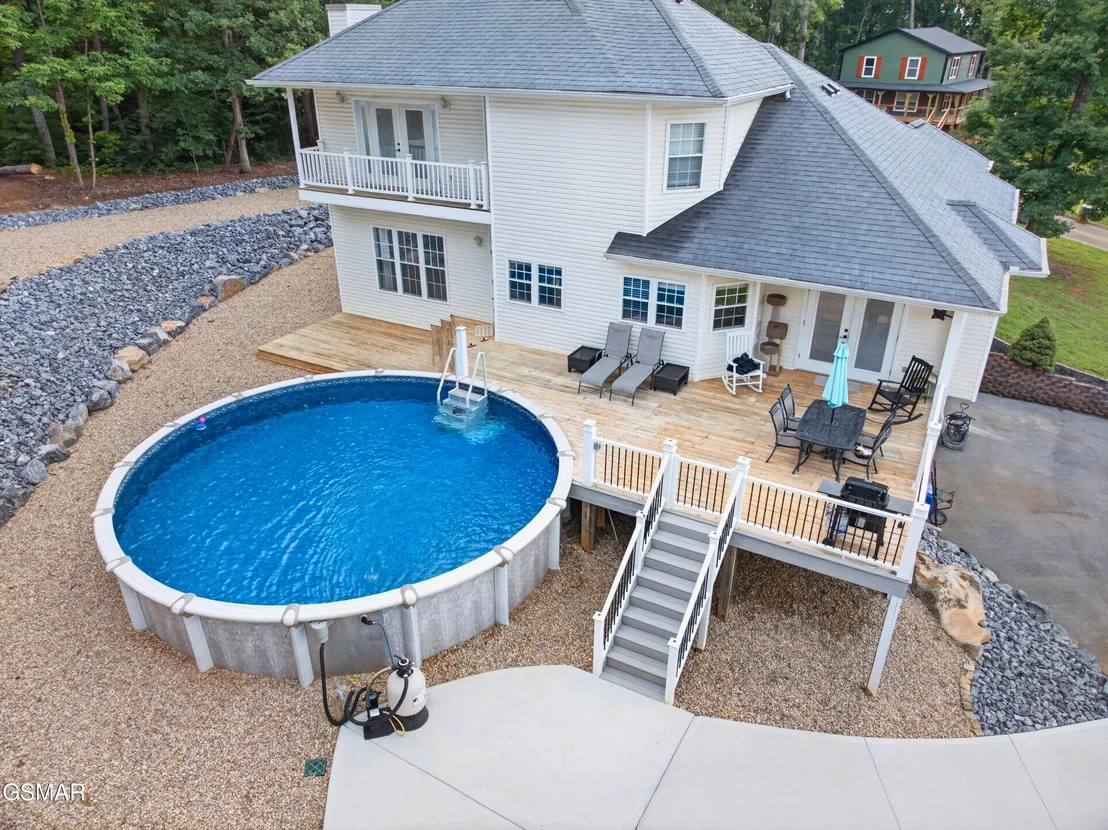 Photo of 917 Crickett Drive