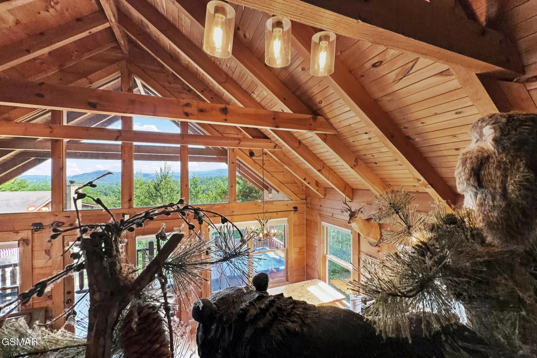 Photo of 1713 Bear View Road