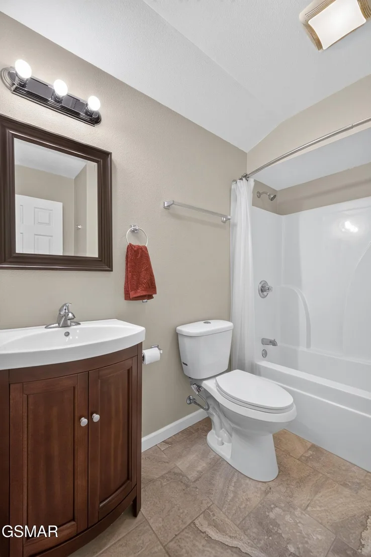 Photo of 620 Hills Gate Circle